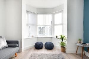 Cosy home from home -FreeParking-Close amenities Image 2