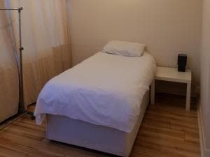 Eastgate Road Image 3