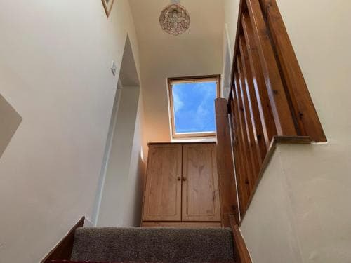 Fox and hounds starbotton Image 7