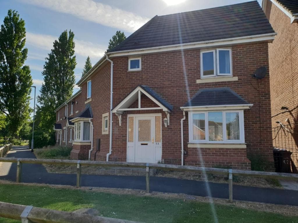 Clough Close Image 1