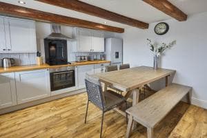 Host & Stay - The Coach House Image 6