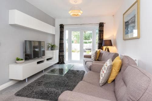 Woodlea House with Hot tub Image 3