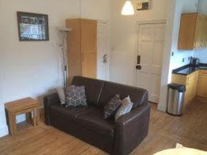 City Centre - The Old Committee Room Image 2