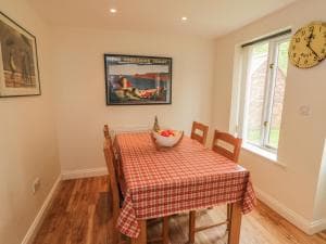 White Goose Cottage Image 4