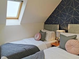 Fivehill Apartment Sheffield Image 2