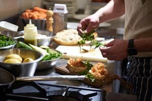 Valentino s Restaurant with Rooms Image 3