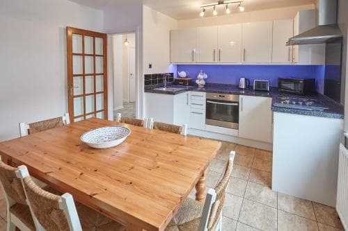 Host & Stay - Cobble Cottage Image 6