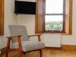 3 Chews Cottage Image 4