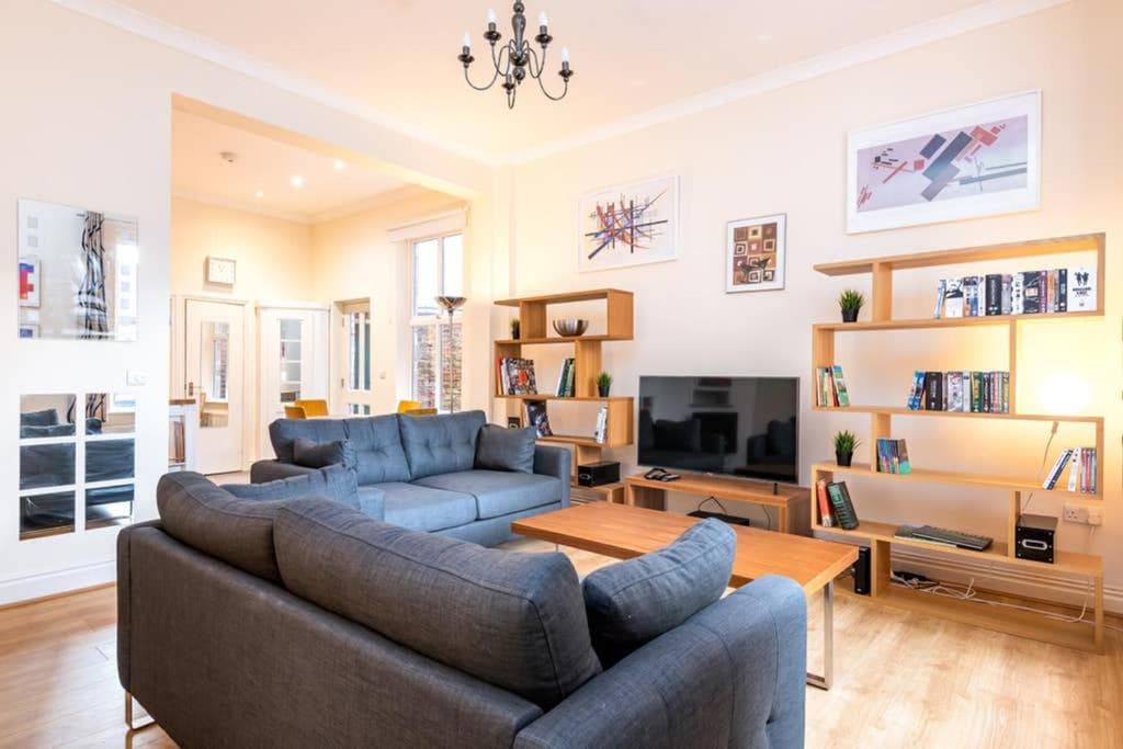 Sycamore Cottage York, dog friendly, close to the river Image 1