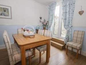 Potter Hill Cottage Image 4