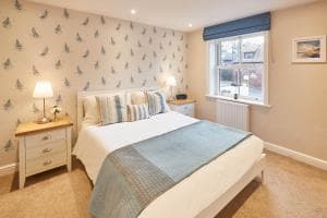 Host & Stay - Sherlock Cottage Image 4