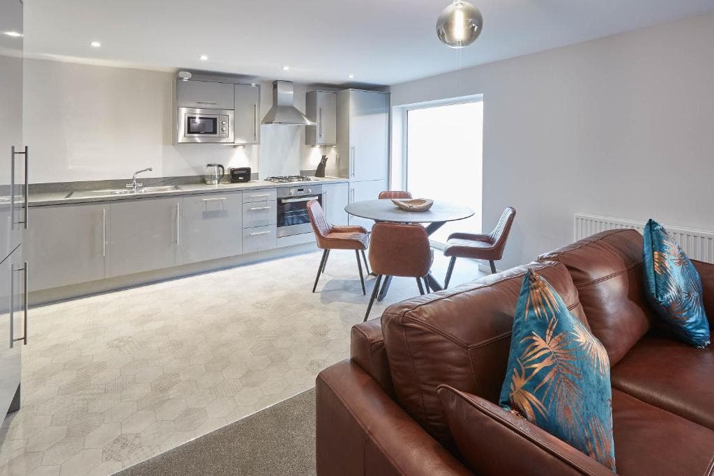 Host & Stay - Oyster Cottage Image 4