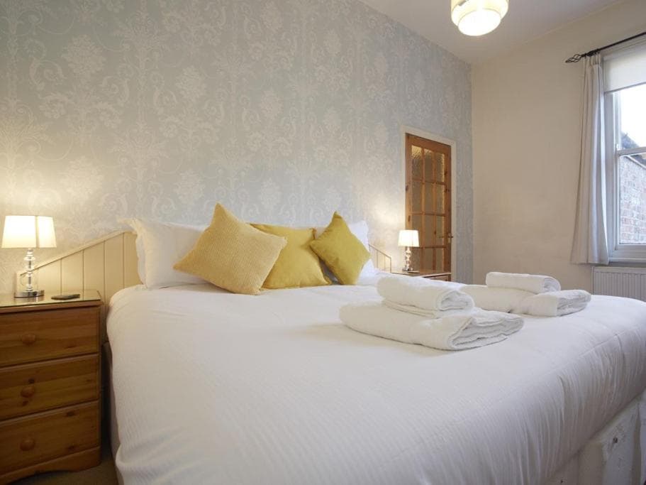 Chamber House Image 1