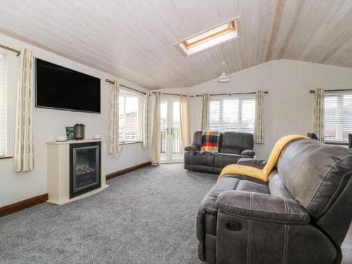 Oakwood Lodge Image 3