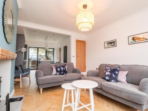 5 Myrtle View Image 3