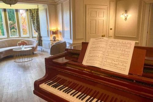 Stunning Property set in own private grounds Image 2