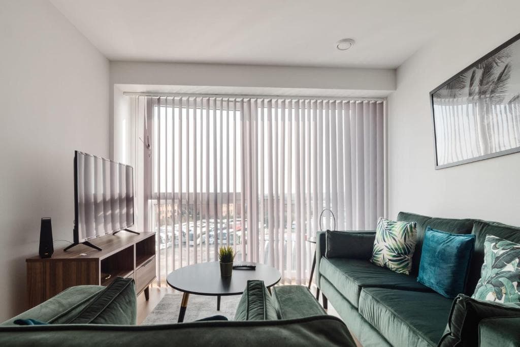 Beautiful 2 bedroom apartment in a converted mill Image 4