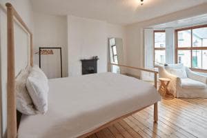 Host & Stay - Emerald Residence Image 2