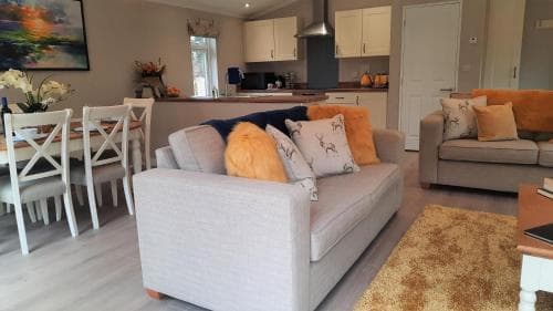 Hollicarrs - Sunflower Lodge Image 6