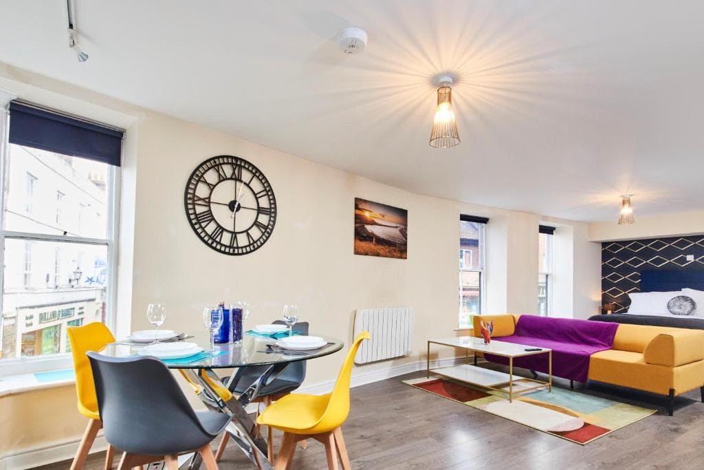 Whitby Bridge Luxury Apartments Image 2