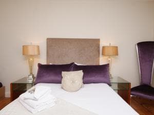 Courtyard Cottage York Image 2