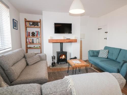 Sunshine Cottage Image 3