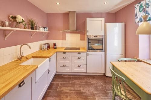 Host & Stay - Heather Cottage Image 2