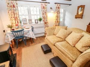 Pennycress Cottage Image 3