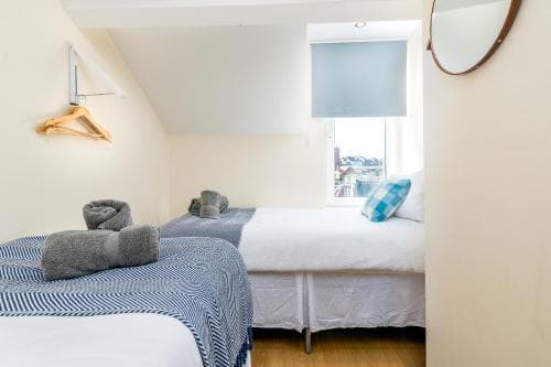 Whitby On The Hill,5mins To the Beach,Pets Welcome Image 2