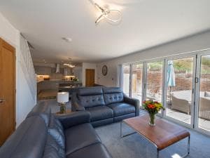 Lemonade Cottage Image 2