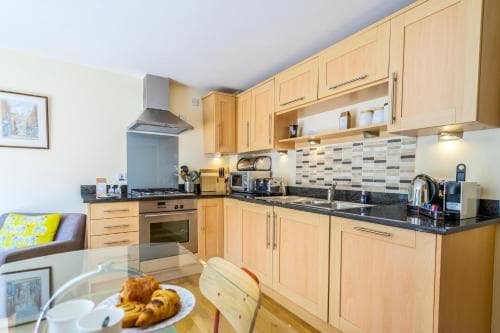 10 Summerhouse Mews Image 2