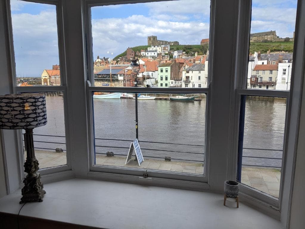 Whitby Harbour Side Apartment Image 1