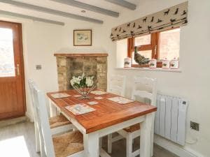 Pollard Cottage Image 2