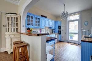 Seaside Retreat in North Bay - with parking Image 3