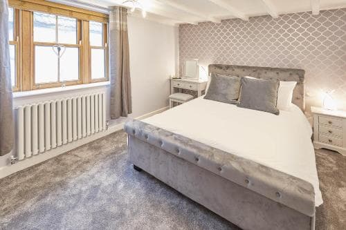 Host & Stay - 11 Bakehouse Yard Image 3