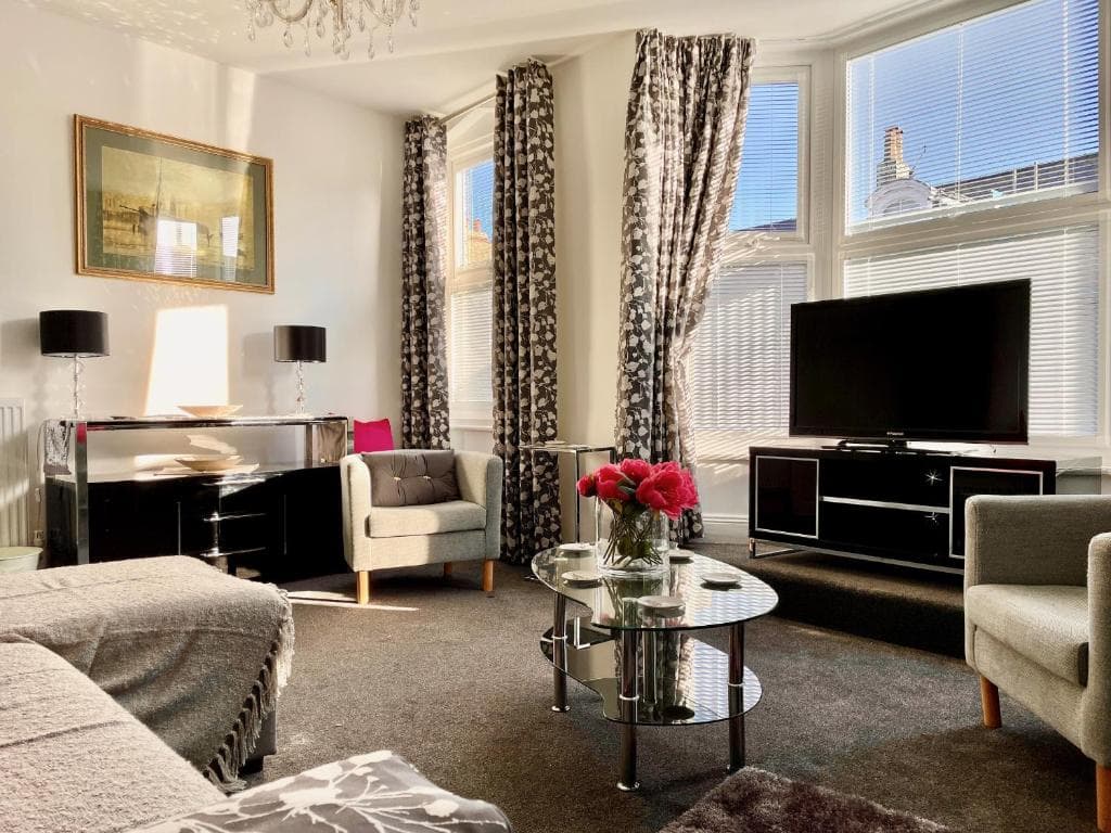 Hanover Hideaway Image 1