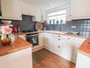 5 College Square Image 2