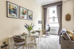 Rowntree One - Stunning Apartment- Grade II listed -Joseph Rowntree Birthplace Image 3