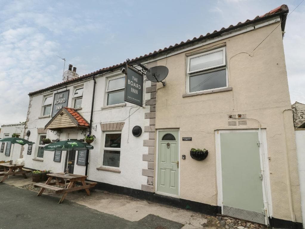 Smugglers Den Image 1