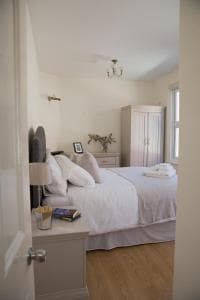 Victorian Seahouse Image 2