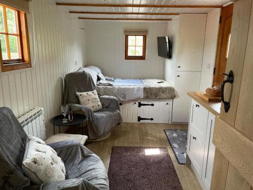 Shepherds Hut, West Ayton, Scarborough Image 3