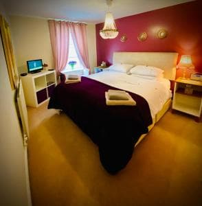 Beautiful self contained apartment in Ripon town house Image 1