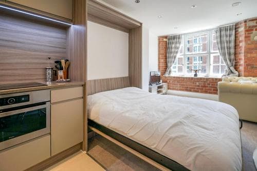 35 Cocoa Suites (parking included!) Image 2