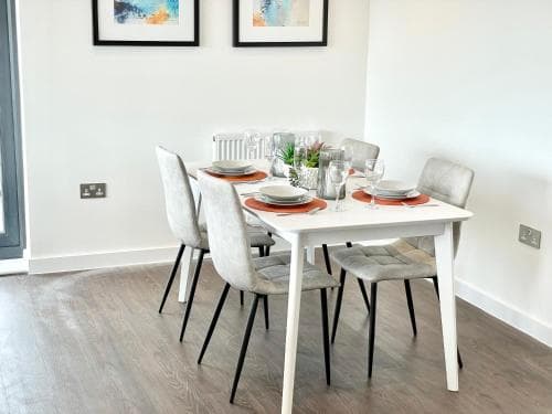 Icona Luxury Apartment - Minster Views & Allocated parking Image 3