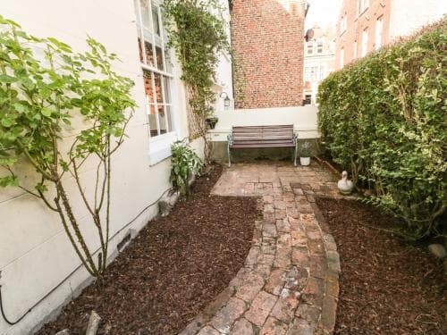 Stewart House Image 3