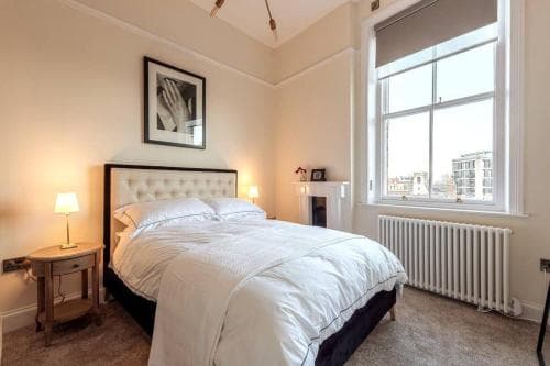 Luxury Apartment Rowntree House Across From The Shambles Image 3