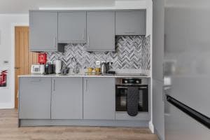 Belle House, Apt 5 Image 3