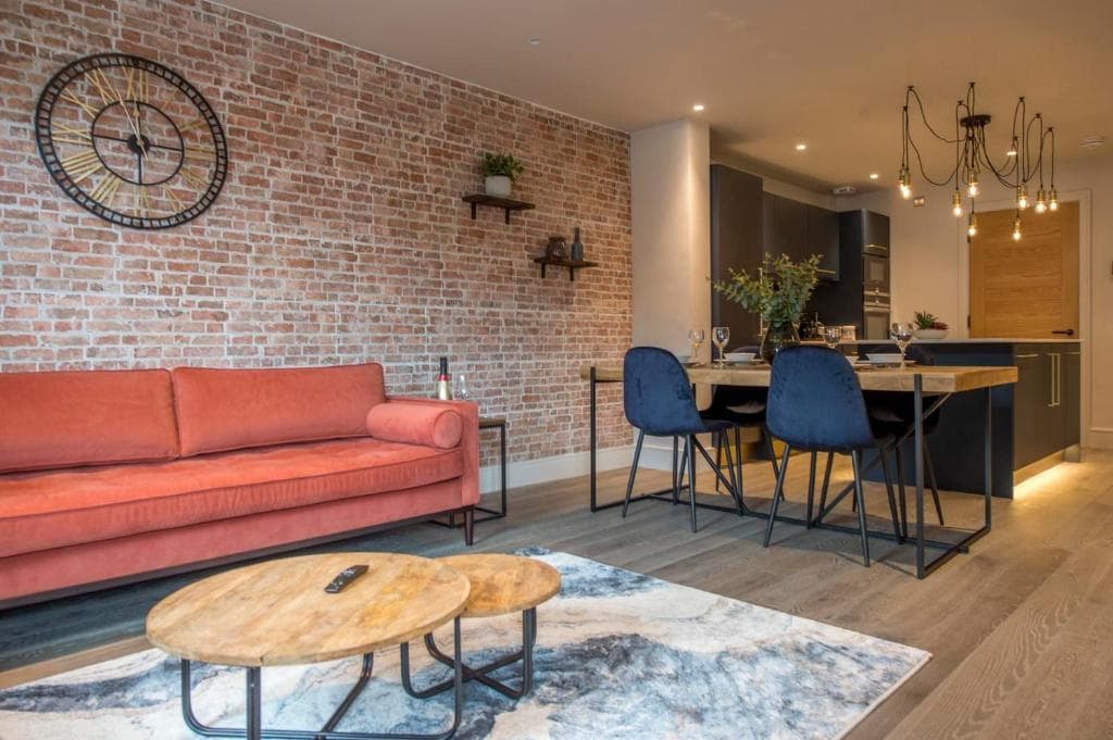 The Quadrant - The Palm Suite Image 1