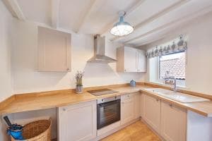 Host & Stay - Abbey View Cottage Image 5