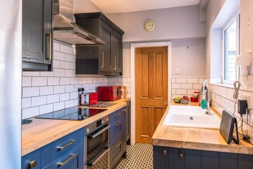 12 Scarborough Terrace Image 3